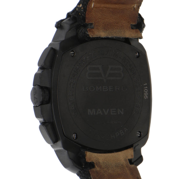 Reloj Bomberg para caballero modelo Maven.