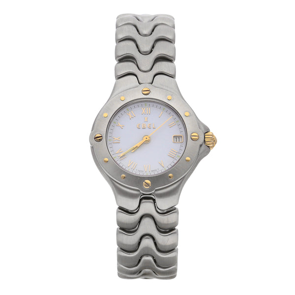 Reloj Ebel para dama modelo Sport Wave vistas en oro amarillo 18 kilates.