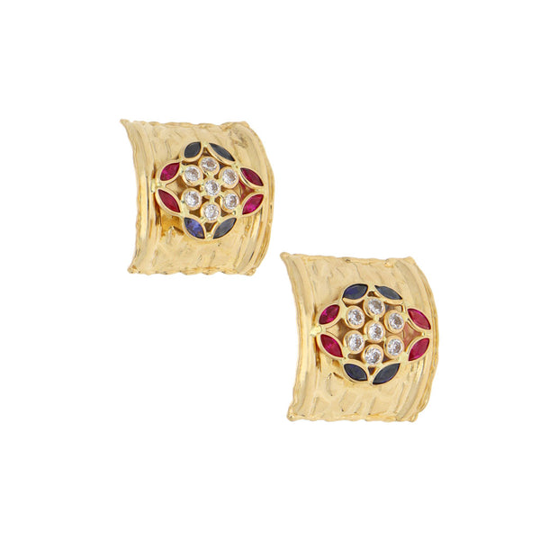 Aretes laminados con sintéticos en oro amarillo 18 kilates.