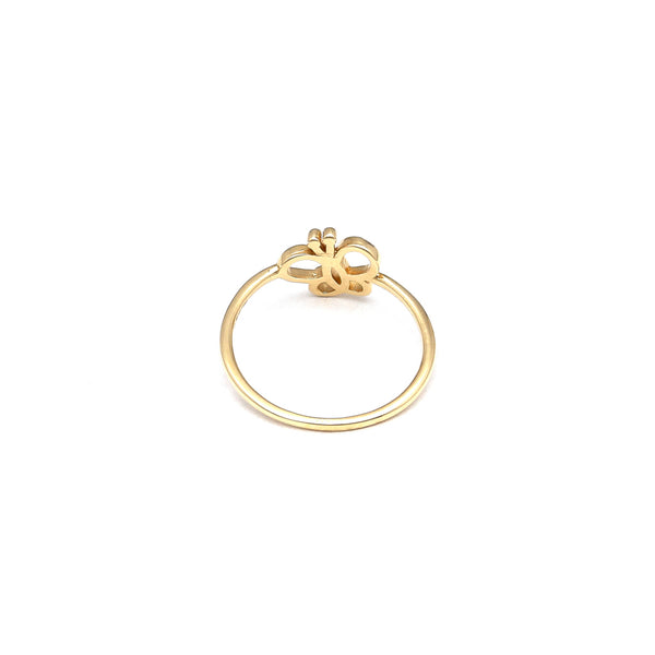 Anillo calado motivo mariposa en oro amarillo 14 kilates.