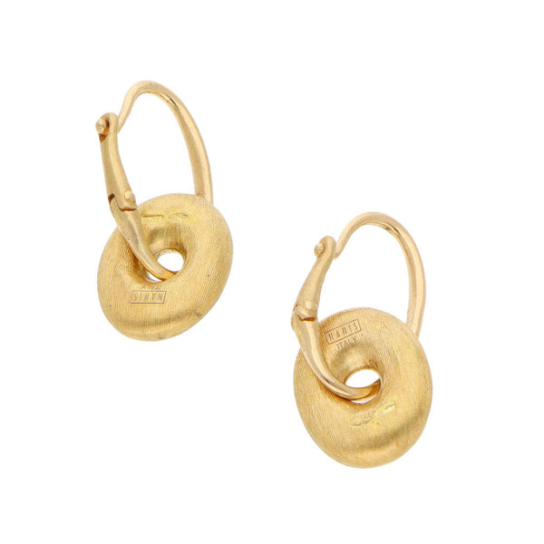 Aretes diseño especial con diamantes y colgantes en oro amarillo 18 kilates.