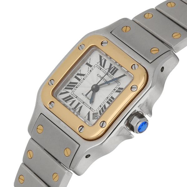 Reloj Cartier para dama modelo Santos Galbée vistas en oro amarillo 18 kilates.