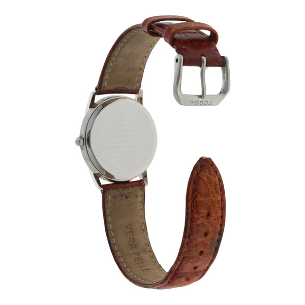 Reloj Fossil para dama en caja acero inoxidable correa piel.