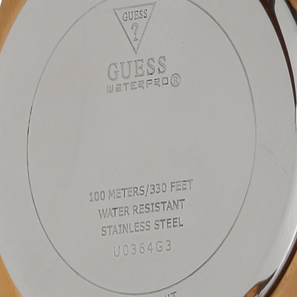 Reloj Guess para caballero en caja acero chapa correa piel.