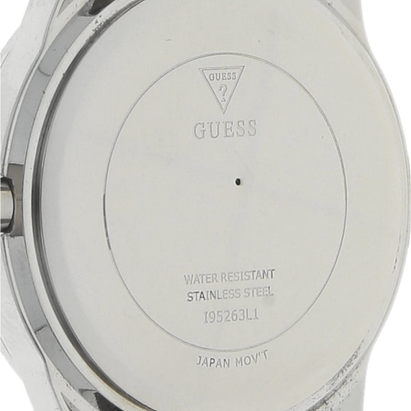 Reloj Guess para dama caja en acero correa piel.