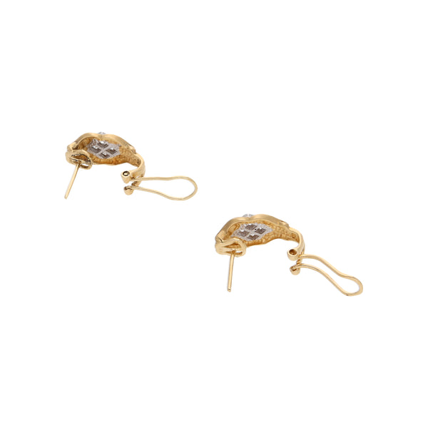 Aretes diseño especial con circonias en oro amarillo 14 kilates.