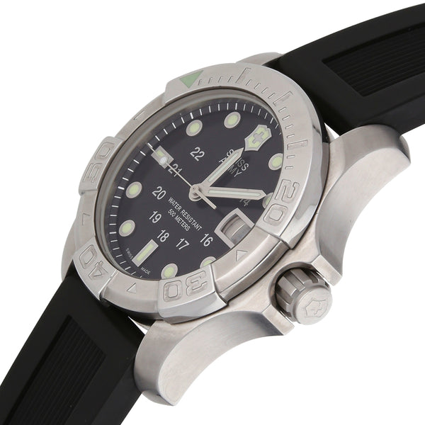 Reloj Victorinox Swiss Army caja en acero inoxidable correa caucho.