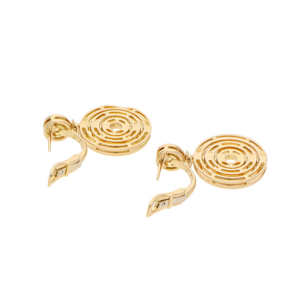 Aretes diseño italiano firma Bvlgari en oro amarillo 18 kilates.