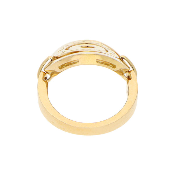 Anillo diseño italiano firma Bvlgari en oro amarillo 18 kilates.