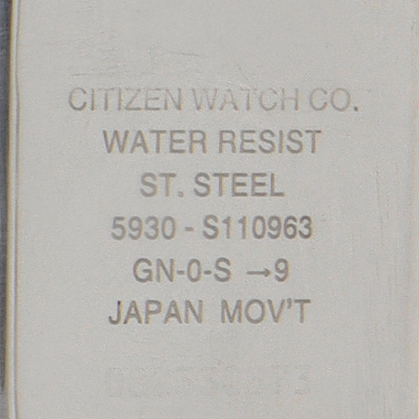 Reloj Citizen para dama en acero inoxidable.