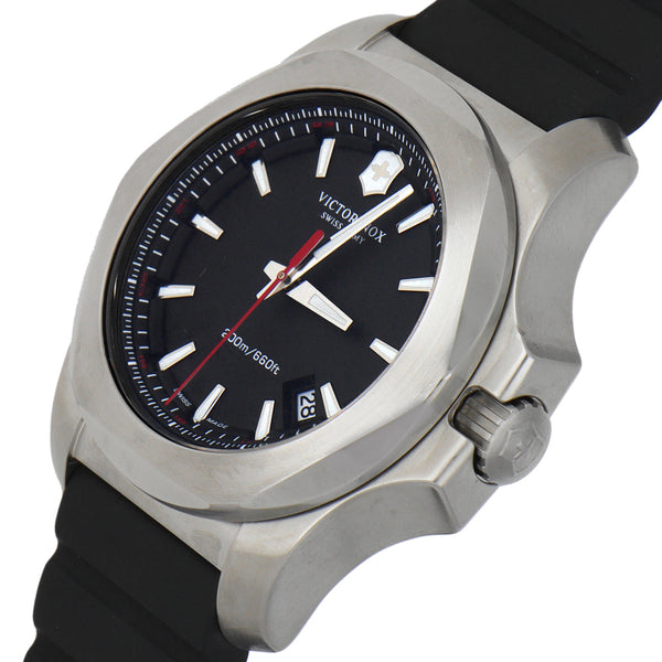 Reloj Victorinox Swiss Army para caballero en acero inoxidable correa caucho.