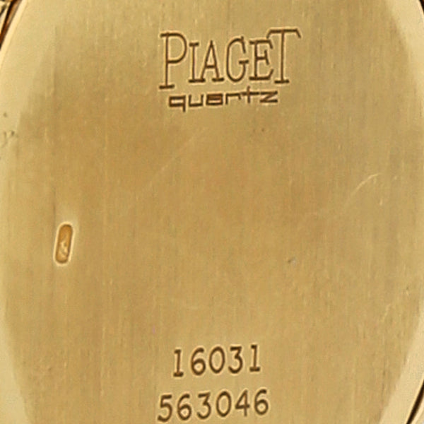 Reloj Piaget para dama modelo Tanagra caja en oro amarillo 18 kilates.