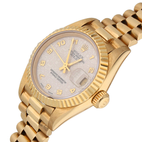 Reloj Rolex para dama modelo Oyster Perpetual DateJust en oro amarillo 18 kilates.