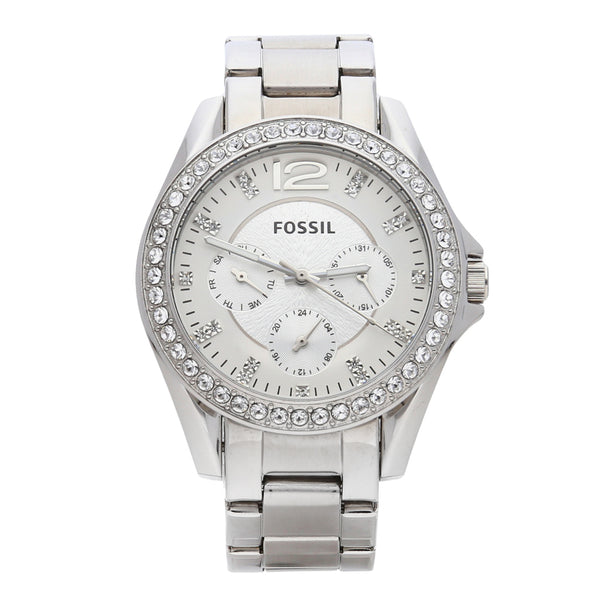 Reloj Fossil para dama en acero inoxidable.