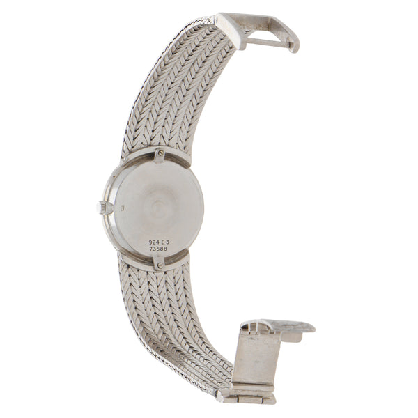 Reloj Piaget para dama modelo Dancer en oro blanco 18 kilates.