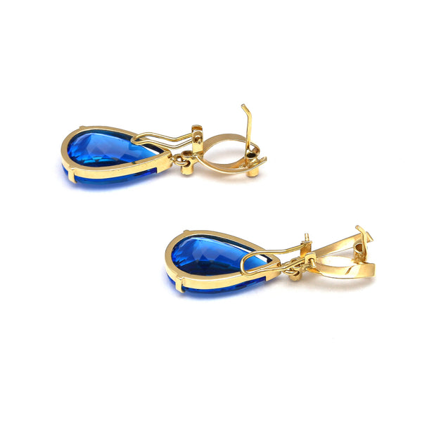 Juego de anillo y aretes diseño especial con diamantes y obsidianas azules en oro amarillo 14 kilates.