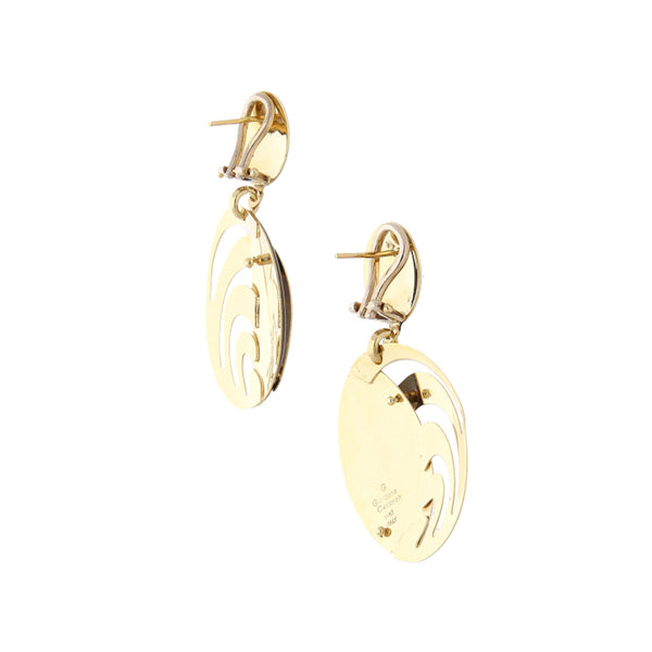 Aretes calados con colgantes y esmalte en oro amarillo 14 kilates.