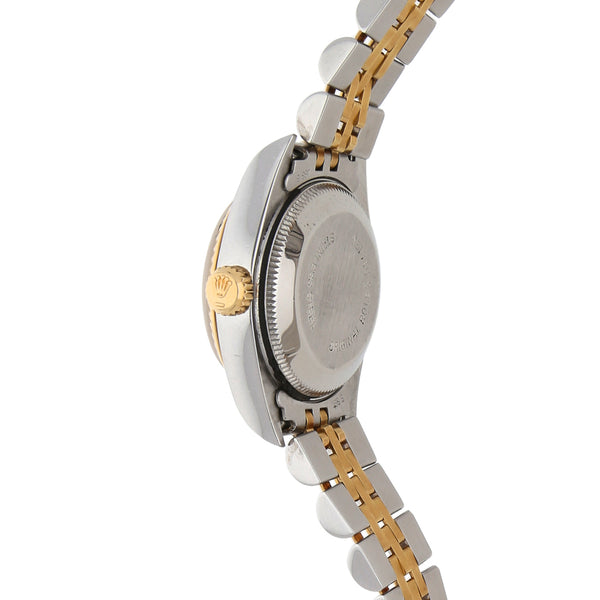 Reloj Rolex para dama modelo Oyster Perpetual Date Just vistas en oro amarillo 18 kilates.