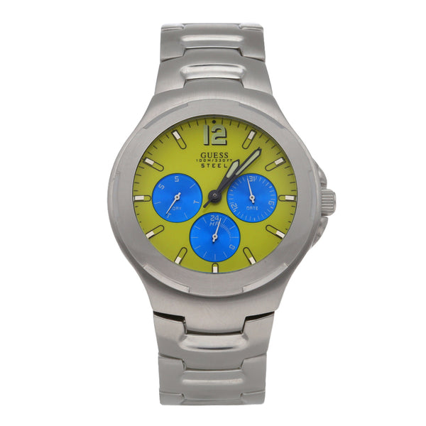 Reloj Guess para caballero en acero inoxidable.