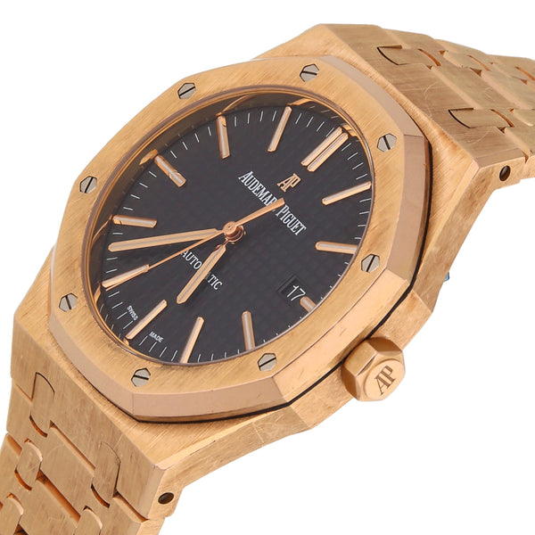 Reloj Audemars Piguet para caballero modelo Royal Oak en oro rosado de 18 kilates.