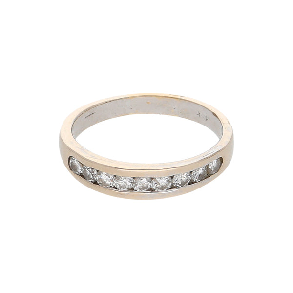 Anillo estilizado con diamantes en oro blanco 14 kilates.