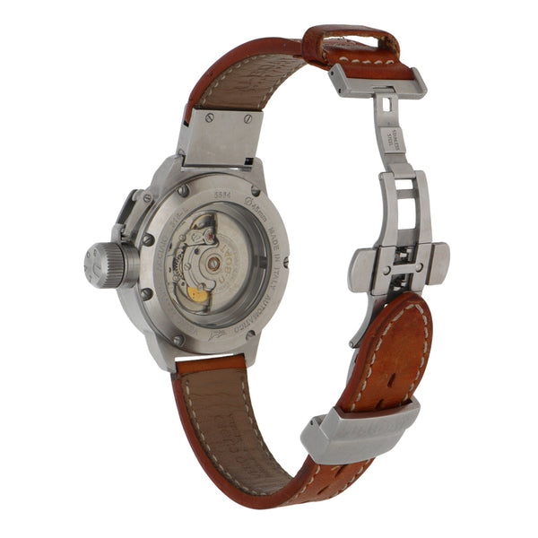 Reloj U-Boat para caballero en acero inoxidable correa piel.