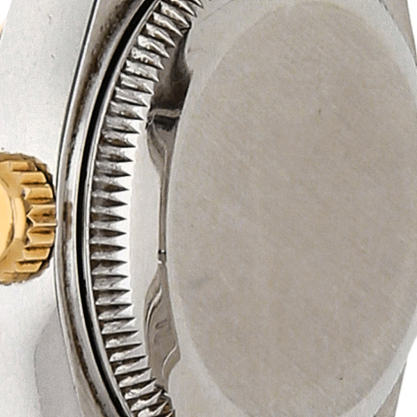 Reloj Rolex para dama modelo Oyster Perpetual DateJust vistas en oro amarillo 18 kilates.