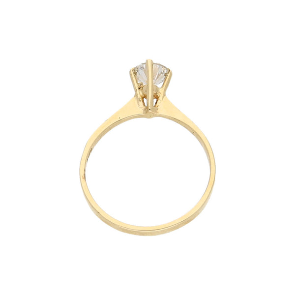 Anillo solitario con diamante en oro amarillo 14 kilates.