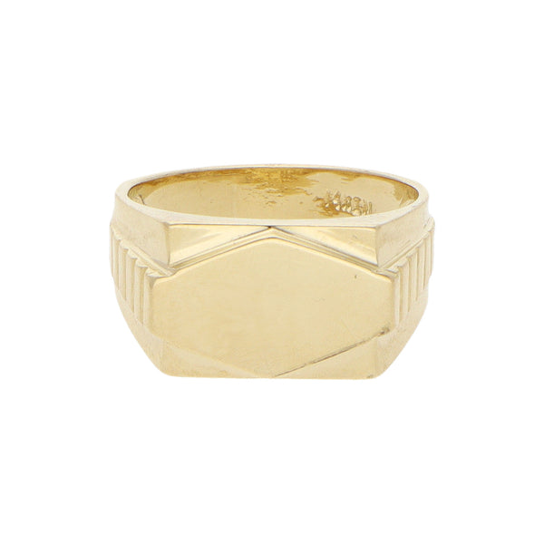 Anillo tipo sello en oro amarillo 14 kilates.