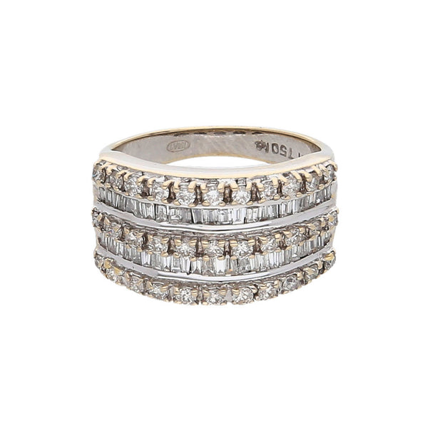 Anillo estilizado con diamantes en oro blanco 18 kilates.