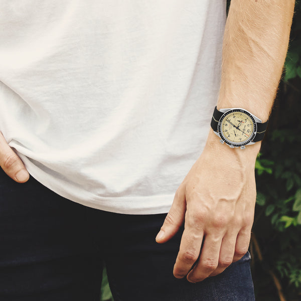 Reloj Bell & Ross para caballero modelo Military Beige.