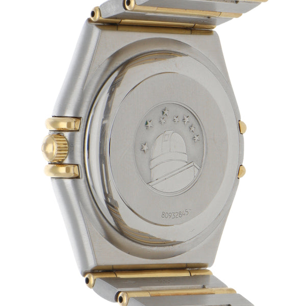 Reloj Omega para caballero modelo Constellation vistas oro 18 kilates.