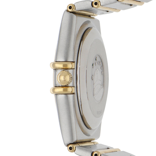 Reloj Omega para caballero modelo Constellation vistas oro 18 kilates.