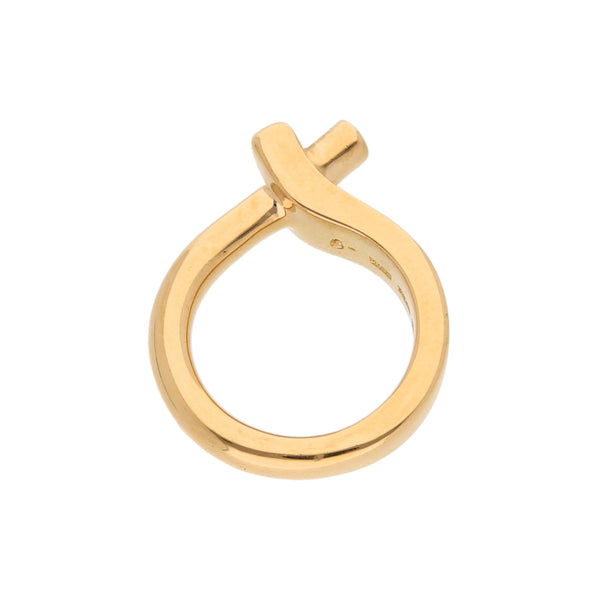 Anillo diseño especial firma Tane en oro amarillo 18 kilates.