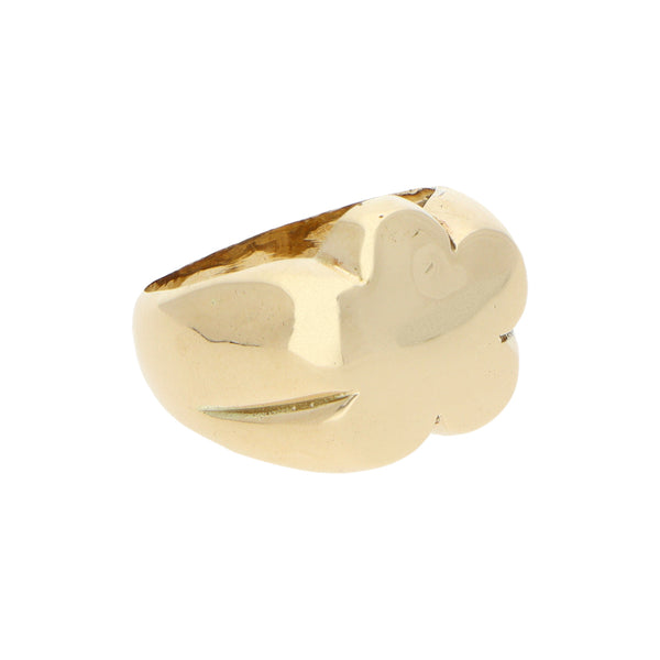 Anillo diseño especial motivo flor en oro amarillo 14 kilates.