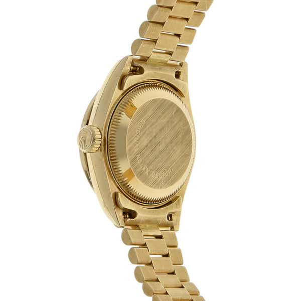 Reloj Rolex para dama modelo Oyster Perpetual DateJust en oro amarillo 18 kilates.