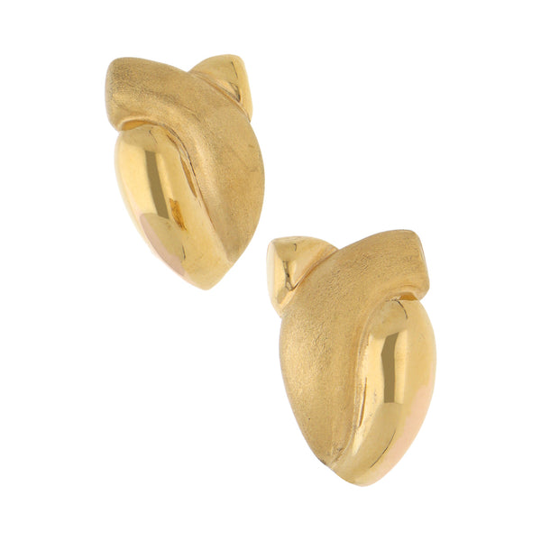 Aretes huecos en oro amarillo 14 kilates.