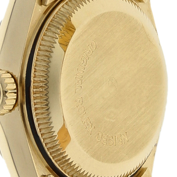 Reloj Rolex para dama modelo Oyster Perpetual DateJust en oro amarillo 18 kilates.