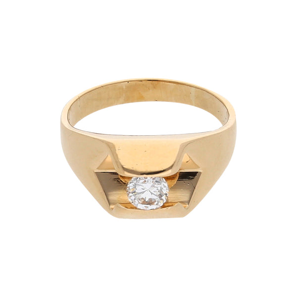 Anillo solitario con diamante en oro amarillo 14 kilates.