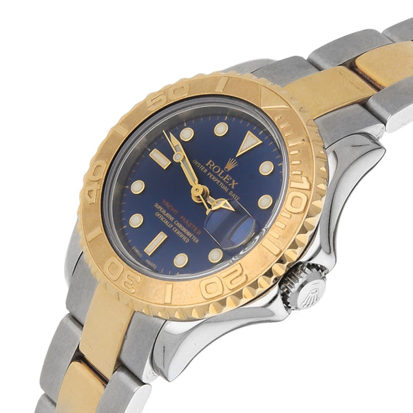 Reloj Rolex para dama modelo Oyster Perpetual Date Yacht Master vistas en oro amarillo 18 kilates.