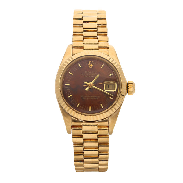 Reloj Rolex para dama modelo Oyster Perpetual DateJust en oro amarillo 18 kilates.