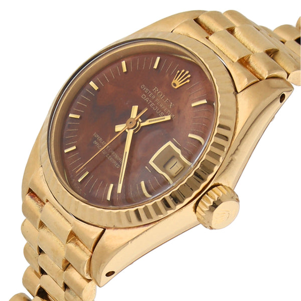 Reloj Rolex para dama modelo Oyster Perpetual DateJust en oro amarillo 18 kilates.