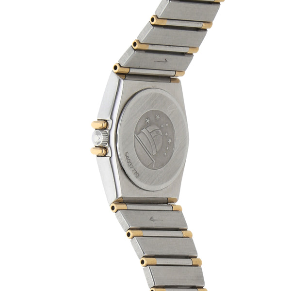 Reloj Omega para dama modelo Constellation vistas en oro amarillo 18 kilates.