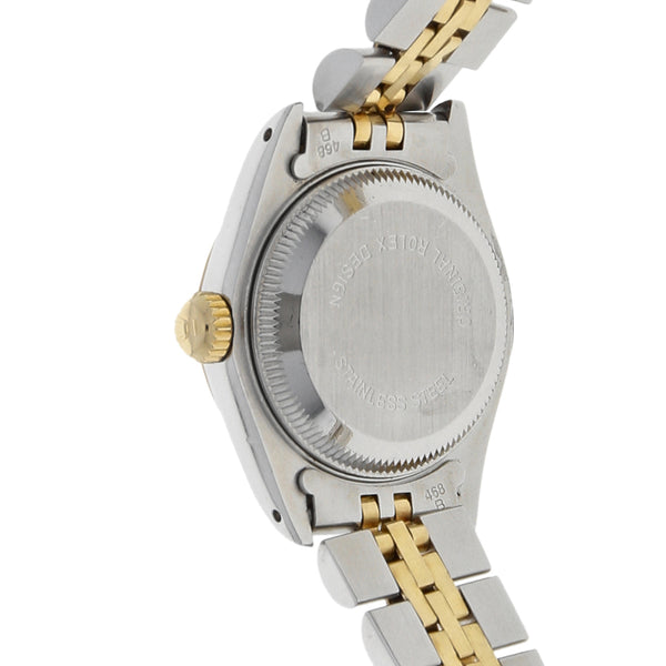 Reloj Rolex para dama modelo Oyster Perpetual DateJust vistas en oro amarillo 18 kilates.