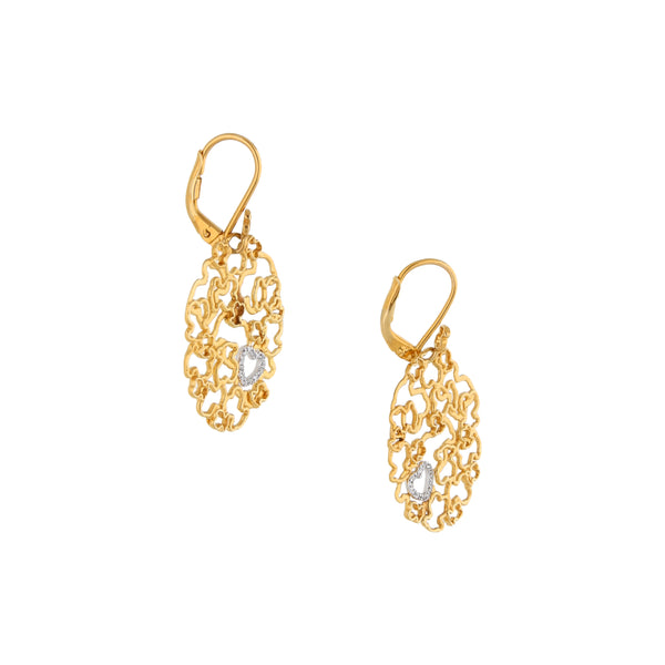 Aretes calados con diamantes firma Tous en oro amarillo 18 kilates.