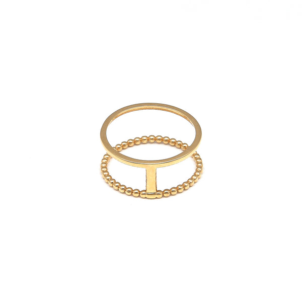 Anillo boleado liso en oro amarillo 14 kilates.