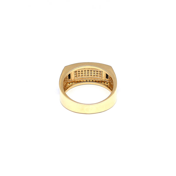 Anillo estilizado con sintéticos en oro amarillo 14 kilates.