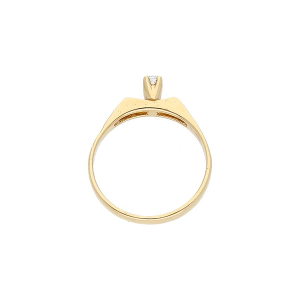 Anillo diseño especial con circonias en oro amarillo 14 kilates.