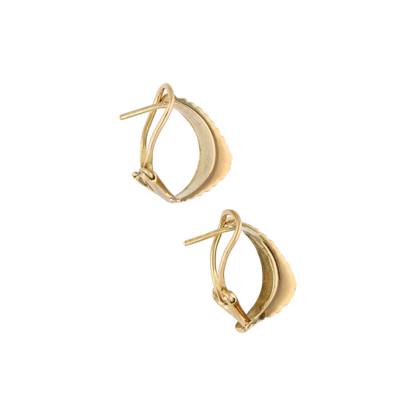 Aretes acanalados con diamantes en oro amarillo 14 kilates.