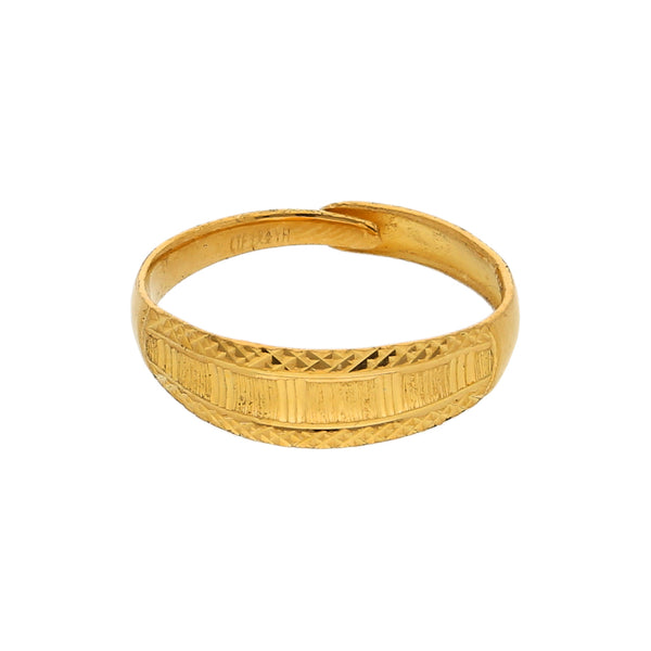 Anillo labrado en oro amarillo 22 kilates.